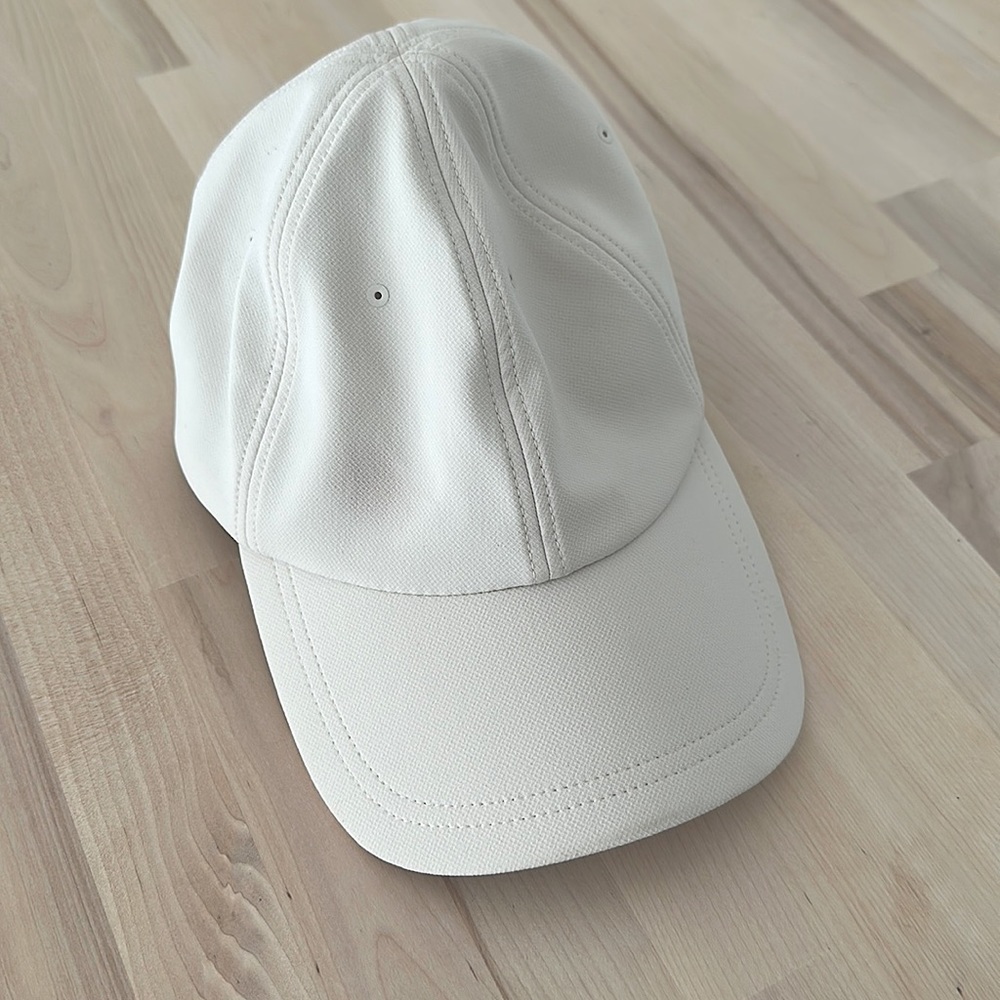 Lululemon hat